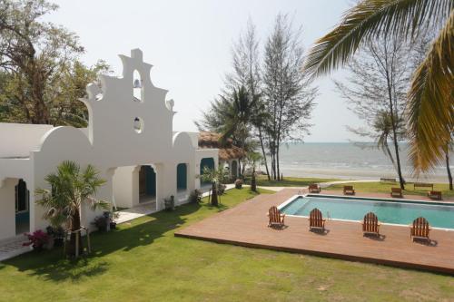 Hotel Meet The Sea