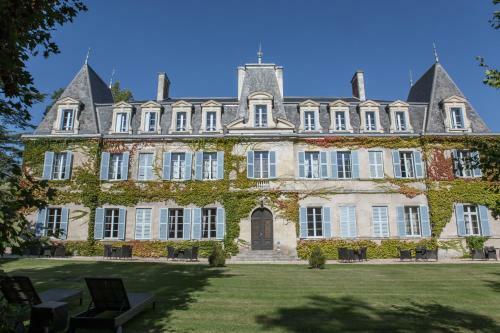 Hotel Chateau De Lalande