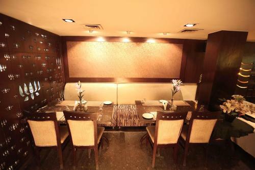 Hotel Shanti Palace West