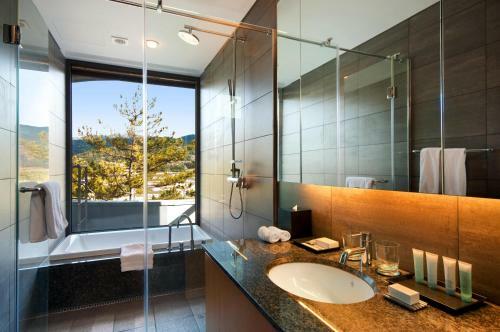 Hotel Hilton Namhae Golf & Spa Resort