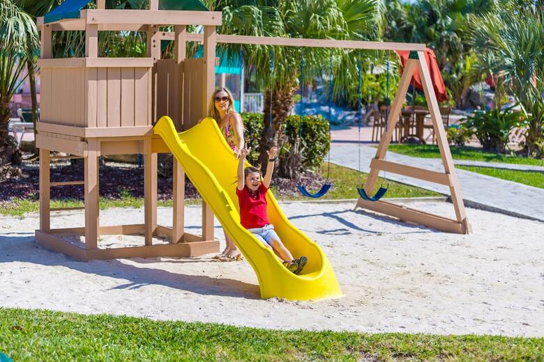 Hotel Island Seas Resort