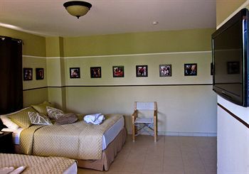 Hostal Manglar Lodge