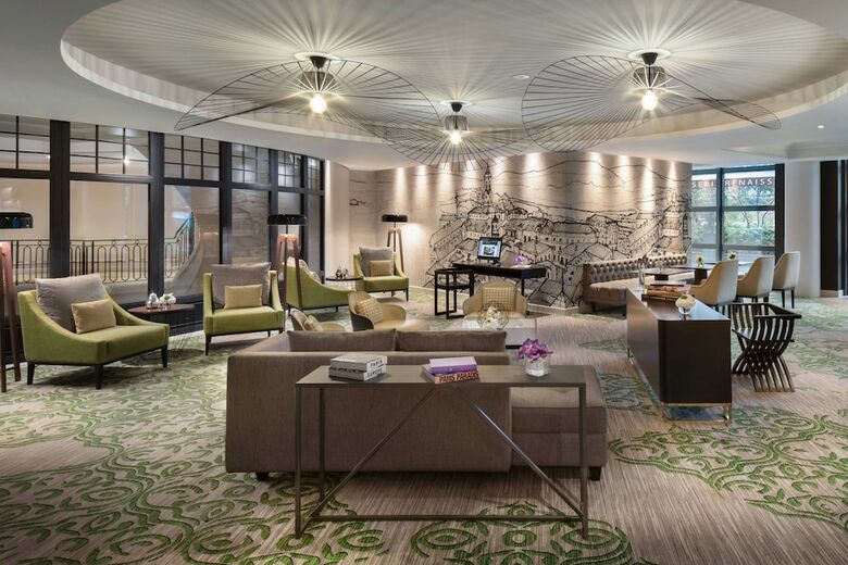 Hotel Renaissance Paris La Defense