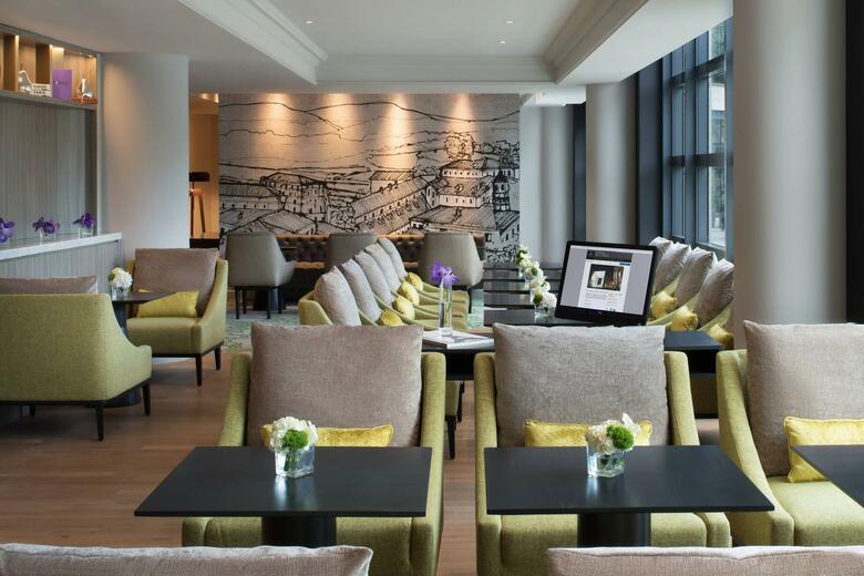 Hotel Renaissance Paris La Defense