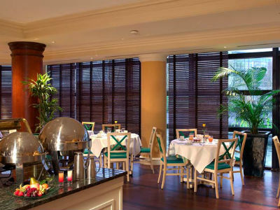 Hotel Renaissance Paris La Defense