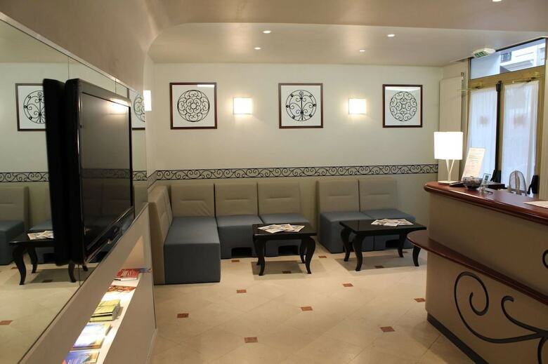 Hotel Kyriad Italie Gobelins