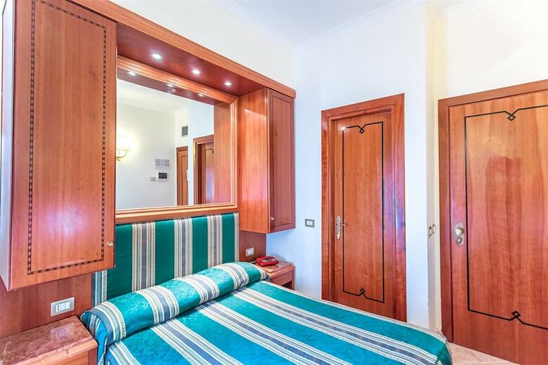 Hotel Lux