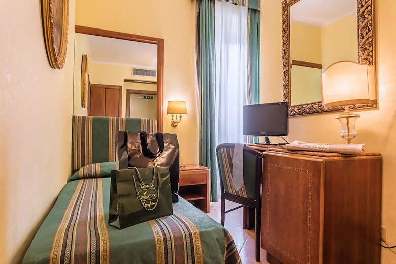 Hotel Lux