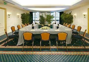 Hotel Marriott Grand Flora