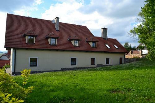 Hostal Ubytov�n� Na H�jence