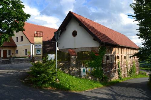 Hostal Ubytov�n� Na H�jence