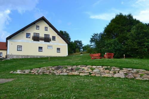 Hostal Ubytov�n� Na H�jence