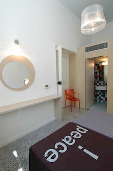 Bed & Breakfast Resart Traditional House