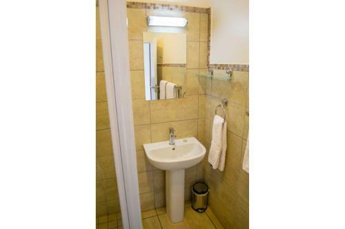 Bed & Breakfast Amohela Guesthouse