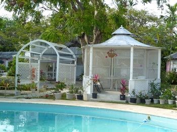 Orchard Garden Hotel