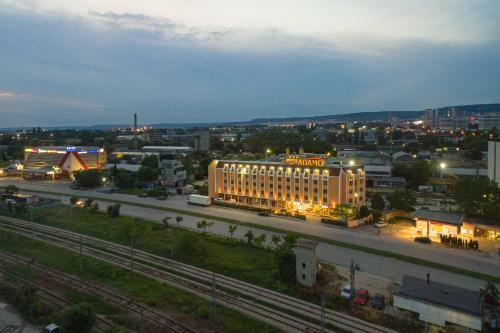 Adamo Hotel
