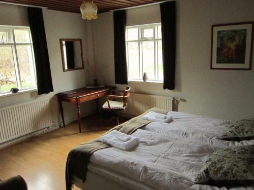 Hostal Guesthouse Kirkjubol In Bjarnardalur