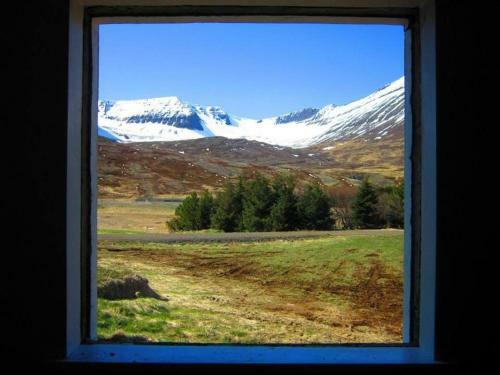 Hostal Guesthouse Kirkjubol In Bjarnardalur
