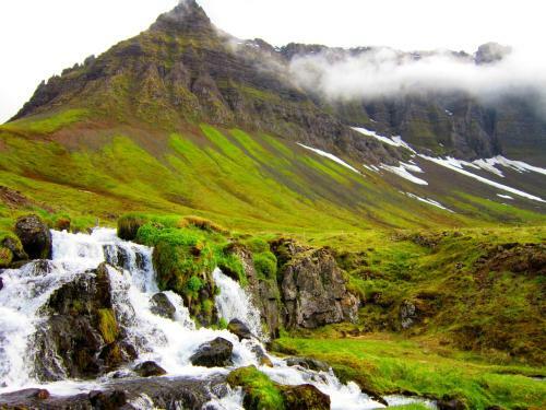 Hostal Guesthouse Kirkjubol In Bjarnardalur