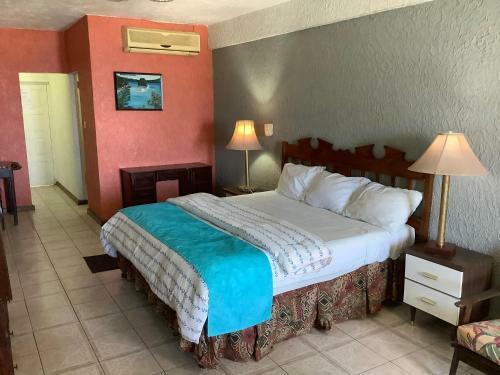 Cariblue Hotel & Scuba Resort