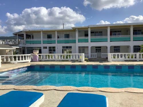 Cariblue Hotel & Scuba Resort