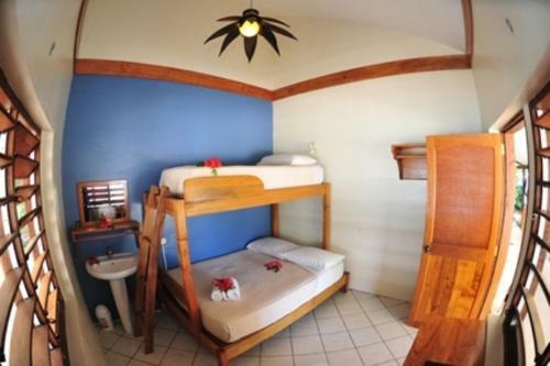 Hotel Hideaway Island Resort