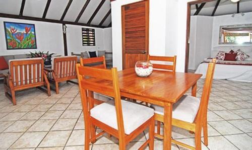 Hotel Hideaway Island Resort