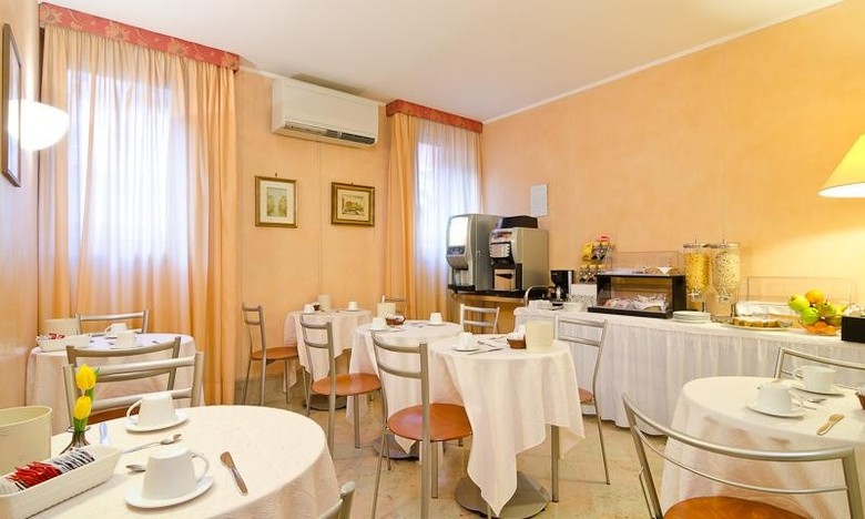Hotel Eden