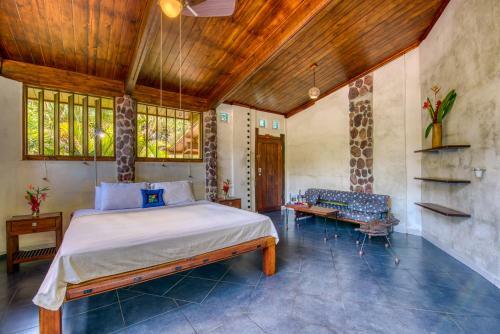Omega Tours Eco-jungle Lodge
