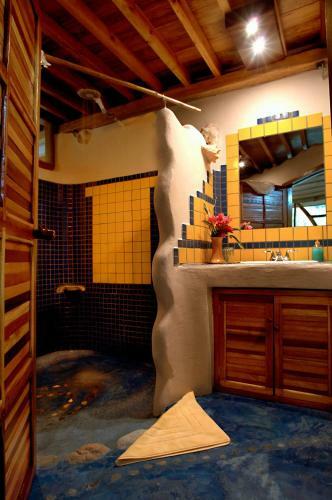Omega Tours Eco-jungle Lodge