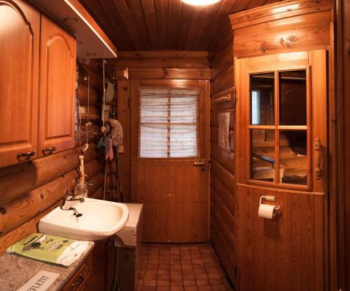 Hallan Akka Apartments