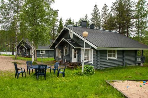 Hallan Akka Apartments