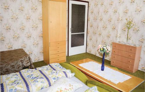 Holiday Home Almos U.-balatonber�ny