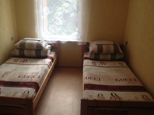Hostal Viesu Nams Dzirkali