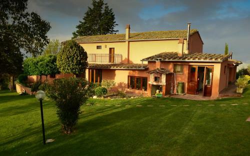 Hostal Podere Assolatina Agriturismo