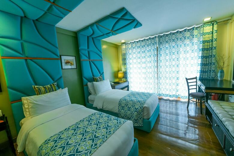 Hotel Tugawe Cove Resort