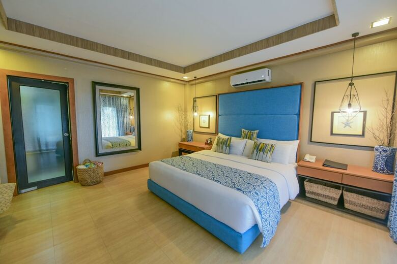 Hotel Tugawe Cove Resort