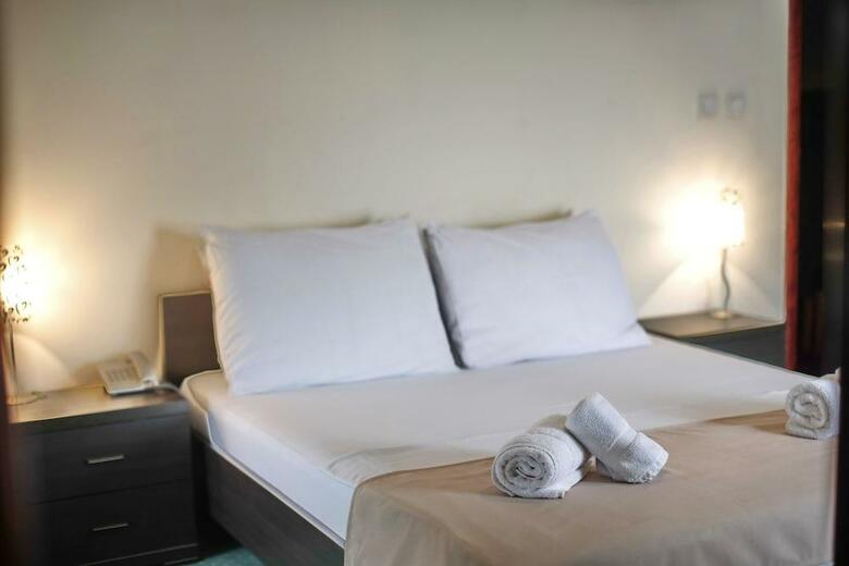 Hotel Happy Star Club