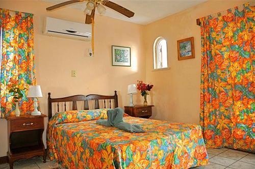 Carib Beach Apartments, Negril