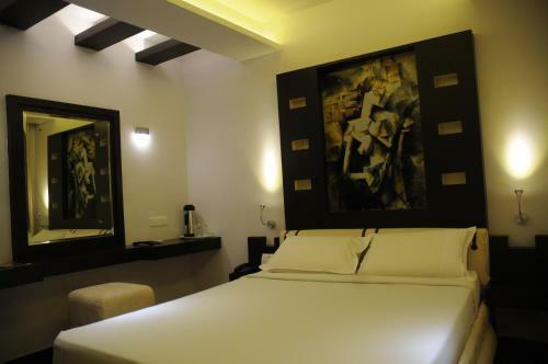 Hotel Gokulam Park
