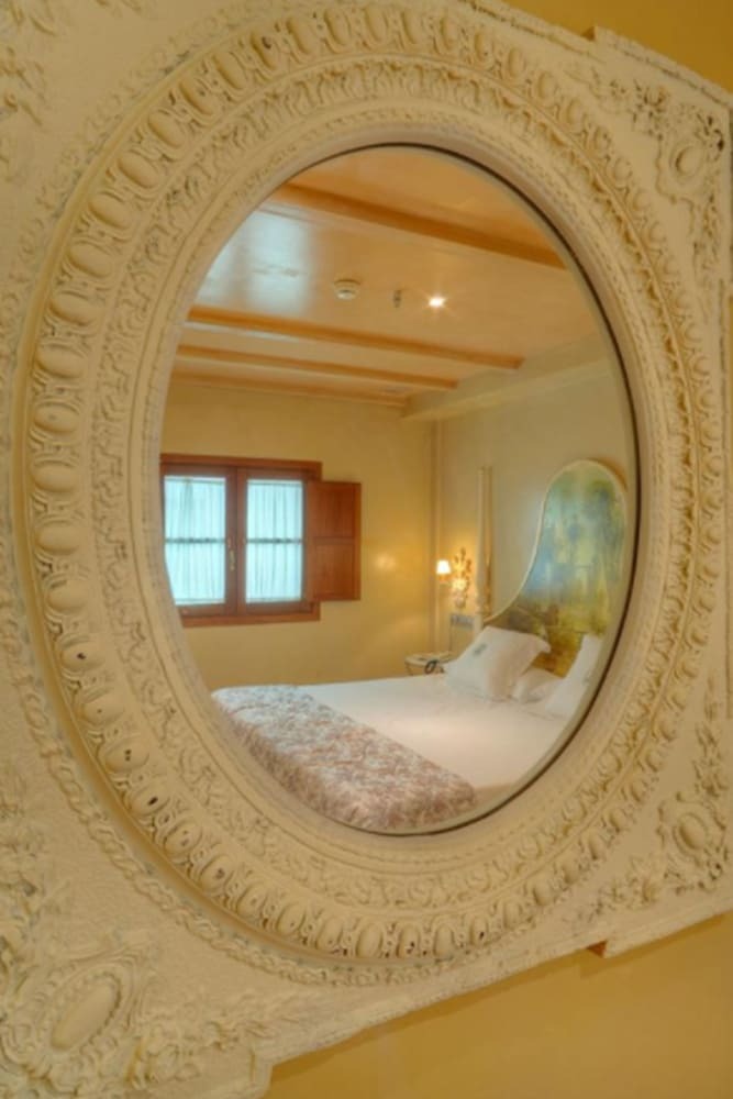 Hotel Sacrist�a De Santa Ana