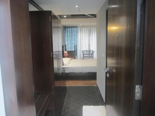 Hotel Sixteen Degrees North
