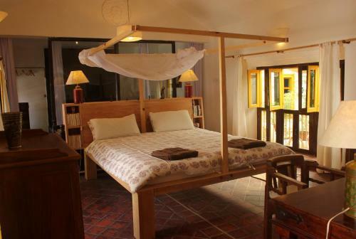 Hotel 3 Rooms By The Paulines