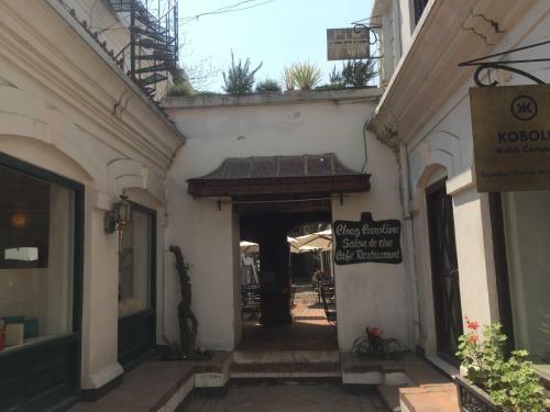 Hotel 3 Rooms By The Paulines