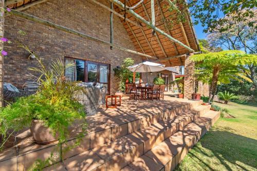 Bed & Breakfast 50 On Shepherd Boutique Guest House
