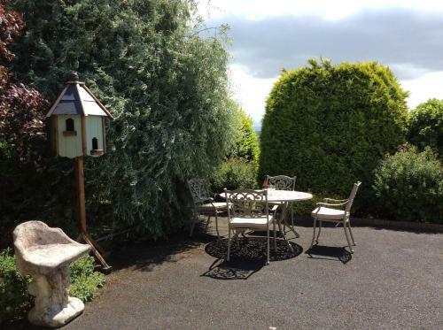 Bed & Breakfast Hollymount House