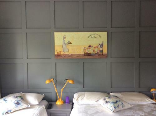 Bed & Breakfast Hollymount House