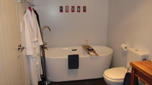 Bed & Breakfast Tongariro Suites