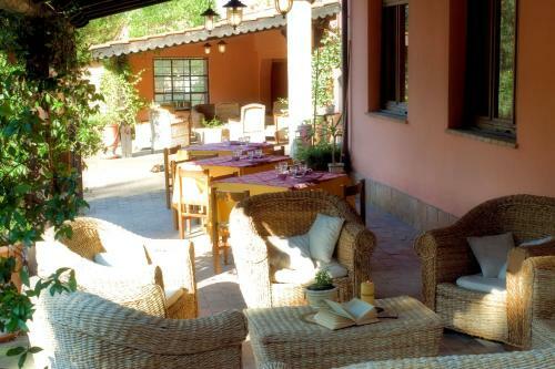 Hostal Pineta Country House
