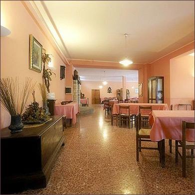 Hostal Pineta Country House